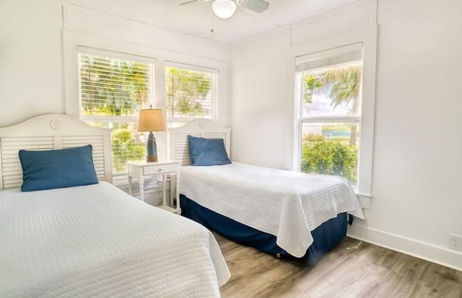 Baywatch Cottage 2 Bedroom Home by RedAwning - Foto 5