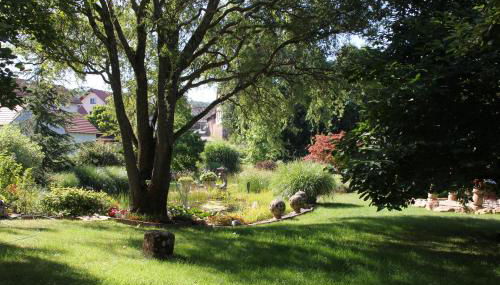 FeWo - Wohlfühlambiente & Gartenparadies - Foto 2, Garden