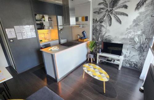 'Les Tropiques' - Parking privé - Balcon - Tout confort - Foto 13