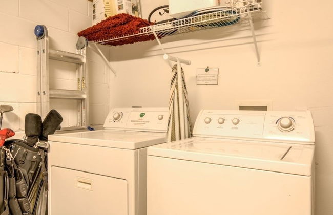 Gated Community Private Pool 3 Bedroom Home by Redawning - Foto 12