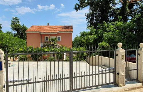 Villa AveKalu - Foto 1