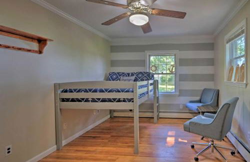 Coastal Edgewater Home with Private Hot Tub! - Foto 33