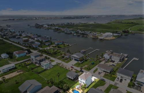 Modern Beach House with Fire Pit and Swimming Pool - Foto 48