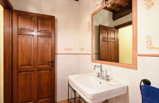 Comfortable Apartment With Stunning Views, Near hot Springs - Foto 18