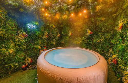 Luxe 5-bedroom House with Hot Tub, Pool table & Football Table - Foto 1