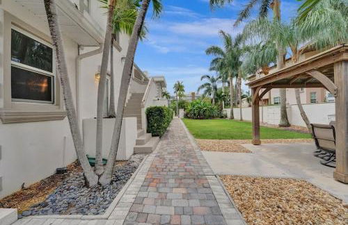 Beach Isles Modern 1BR Waterfront Apartment with Patio - Foto 59