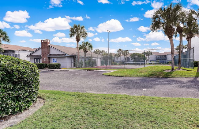 Fernandina Shores Condo with Private Balcony and Access to Pool by RedAwning - Foto 23