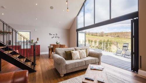 Hare's Hill - Photo 4