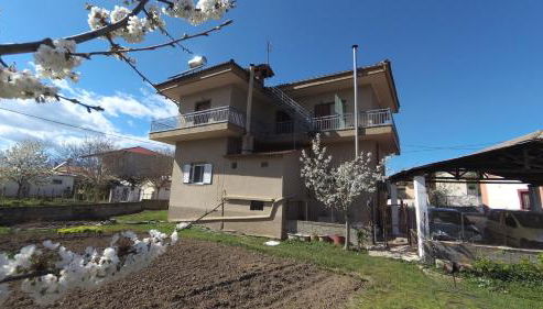 Fofi's Place - Photo 2, Garden