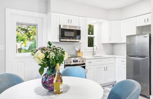 Siesta Key, Heated Pool, Dock on Lagoon, Turtle Beach 1 mile and Crescent Beach 2 miles, 1bdr - Foto 14