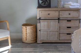 Relaxing 3BR Home with Vineyard View Rooftop Deck and Game Room - Foto 27