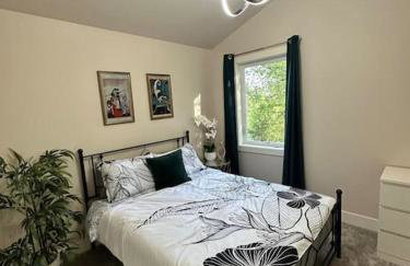 Modern New Build Home 5 min from downtown - Foto 15