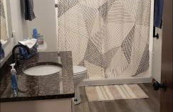 Serene Riverside Retreat home - Foto 36