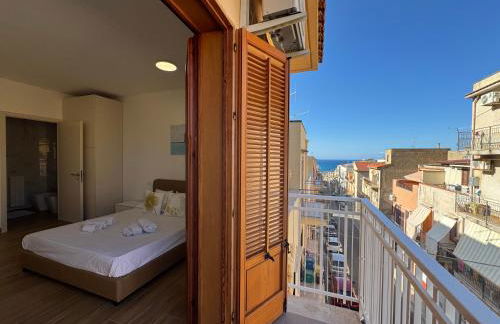 Made In Sicilia -IN CENTRO, ARIA CONDIZIONATA e NO ZTL- CITY CENTRE, AIRCON and NO LTZ - Foto 15