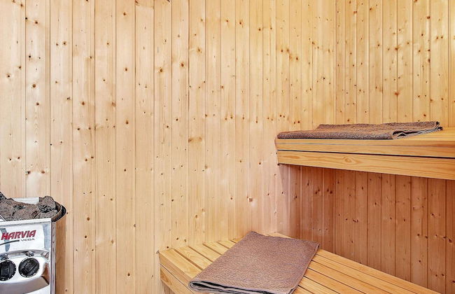 18 Person Holiday Home in Hojby - Photo 4