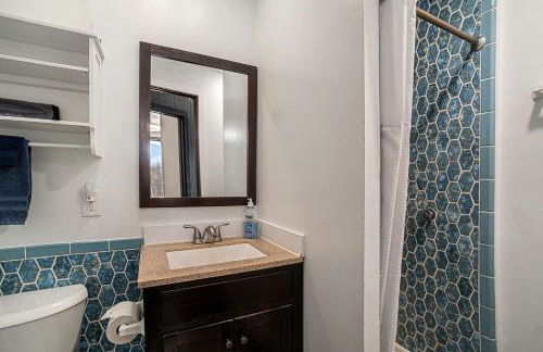 Stunning Cabin Getaway Perfect for Large Groups Situated in Boyne Falls, Michigan - Photo 37