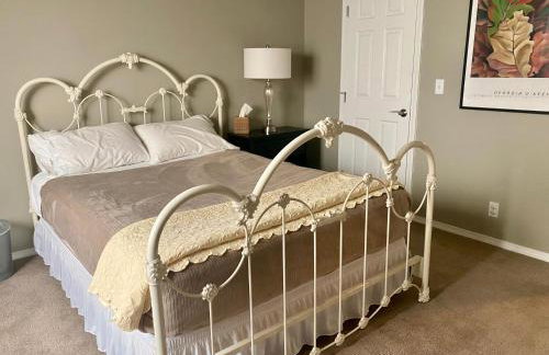 South Seattle gated community 90 day minimum - Foto 17