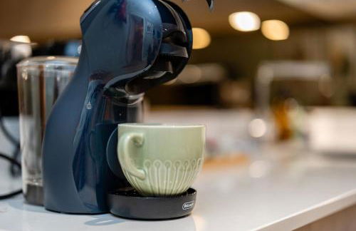 Dragon Suites Luxury Apartments at Rutland Square - Photo 13