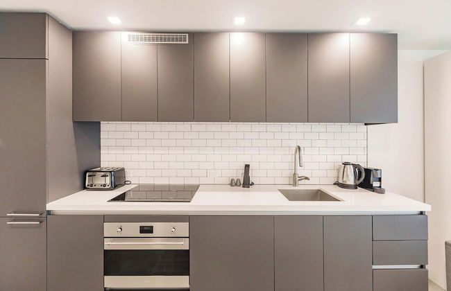 Amazing Apartments with city Views - Photo 43