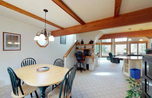 South Hill Lodge - Photo 10