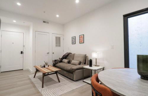 Unit 1 Stylish Studio with King Bed and Sofa Bed - Foto 7