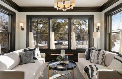 Luxury 6600 sq.ft Stunning Home/Sleeps 10+ - Foto 18