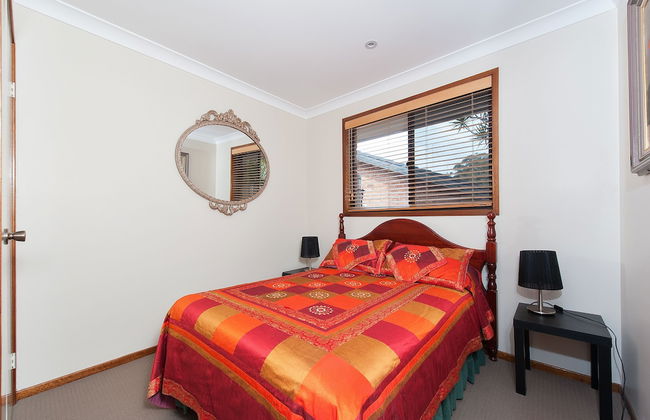 Wildflowers at Fingal Bay - Photo 2