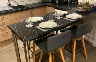 2 bedrooms apartment next to Arndale Shopping - Foto 4