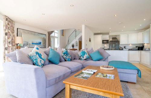 Trewhiddle Retreat V4 by Together Travel - Luxury 4-Bedroom Villa - Foto 6