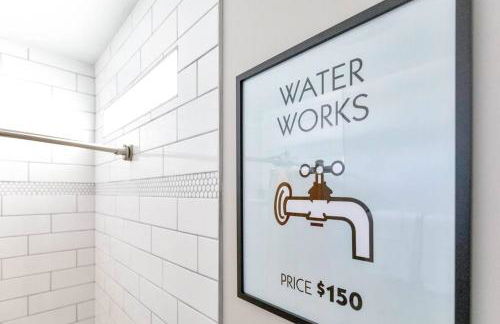 Stay, Play and Pass Go at the Monopoly Penthouse! - Foto 44