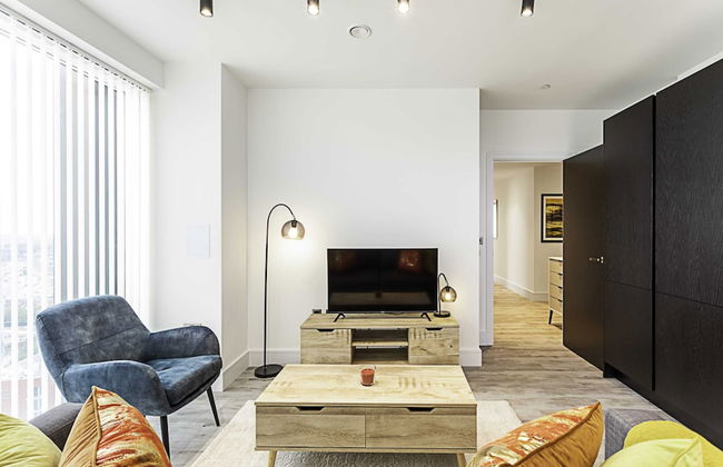 Icon Tower Flat One - North Acton - Photo 12