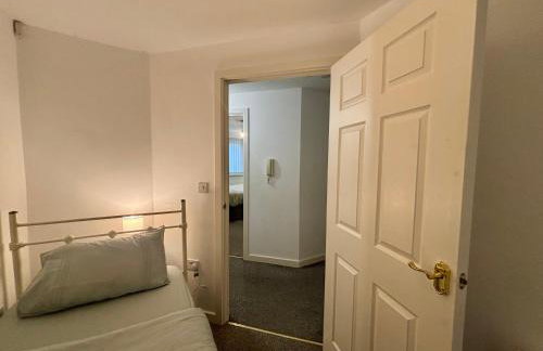 2 Bed Apartment-Sleeps 5-Free Parking - Foto 26