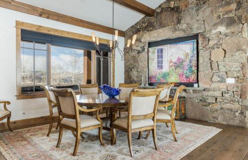 Private Hot Tub, Theater Room, Valet Parking and Ski & Boot Storage at Ritz Carlton - Foto 29