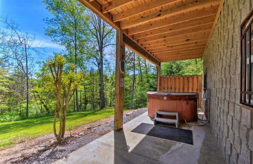 Trenton Cabin with Hot Tub - 14 Mi to Lookout Mtn! - Foto 2