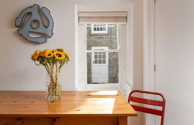 Seaview-2br-sleeps5-cottage-fastwifi-woodburner - Foto 21