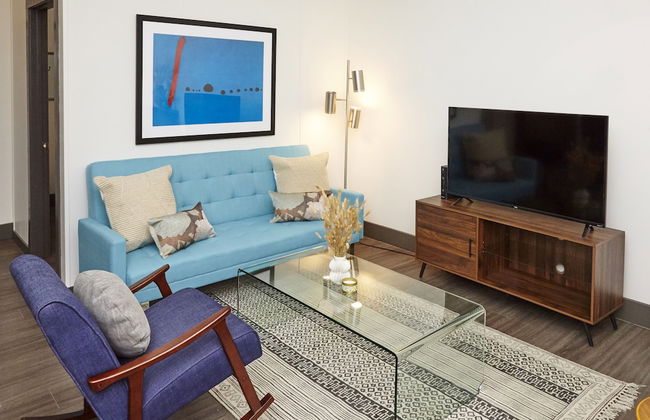 Luxury Building 3BR/2BA! Prime Downtown Mass Ave! - Foto 8