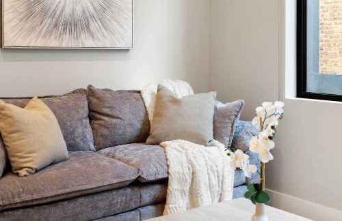 2BD 2BA Condo- Steps to Lake with Gym & Parking - Photo 1