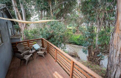 Peaceful Tiny Home Loft and Sauna - Foto 8