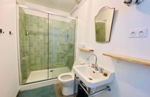 Oasis Urbaine - Spacieux et calme avec patio - Foto 22