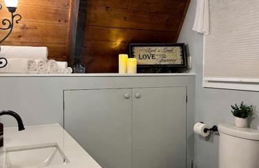 Fantastic A-Frame Cabin for a Couples' Getaway near Robesonia, Pennsylvania - Foto 4