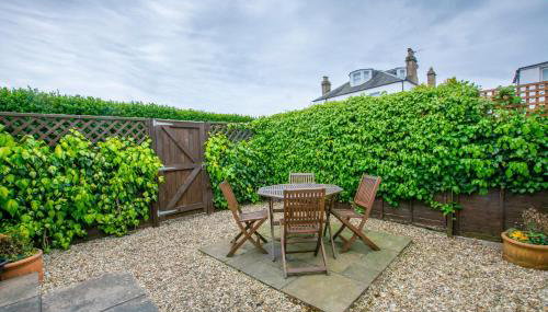 Helena Cottage - Photo 4