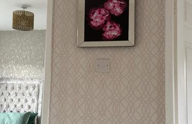 Spacious Modern 3 Bed Home Near Batley Train Station with Free Parking - Foto 11