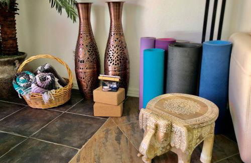 Mineral Saltwater Solar heated Pool & Spa Oasis with mountain views and Koi pond - Foto 31