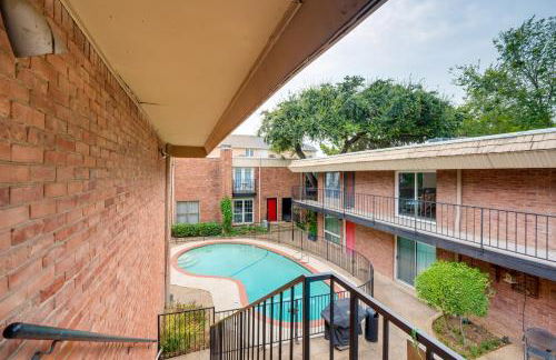 Luxe and Modern Dallas Condo 2 Mi to Highland Park! - Foto 23