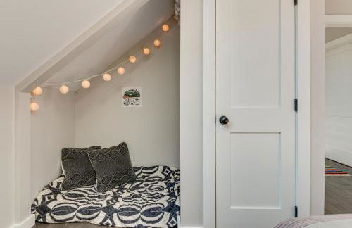 Bradford Group Getaway! Cabin with Deck and Fire Pit - Foto 21