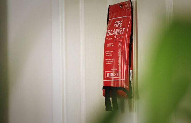 Modern 4 Bed Townhouse with Parking - Foto 17