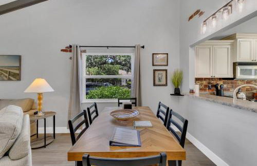 Ground Level and End Condo Unit - Quiet 2 Bedrooms and 1 Bath - Foto 6