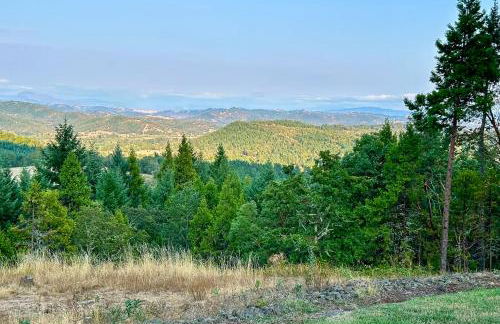 4 Mi to River Umpqua Valley Villa with Fire Pit! - Foto 45