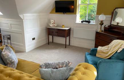 Ashleigh Buxton - Foto 24