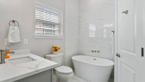 FIVE Bathrooms with FIVE Bedrooms and Stylish - Foto 3